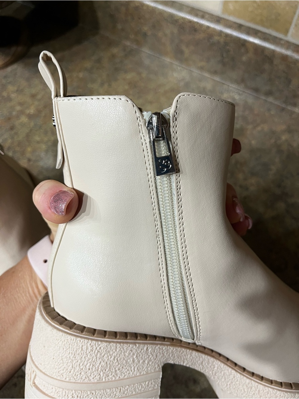 Sam & Libby Off White Chunky Lug Sole Chelsea Boots Zip Ankle Sz 7 Y2K - Picture 14 of 15